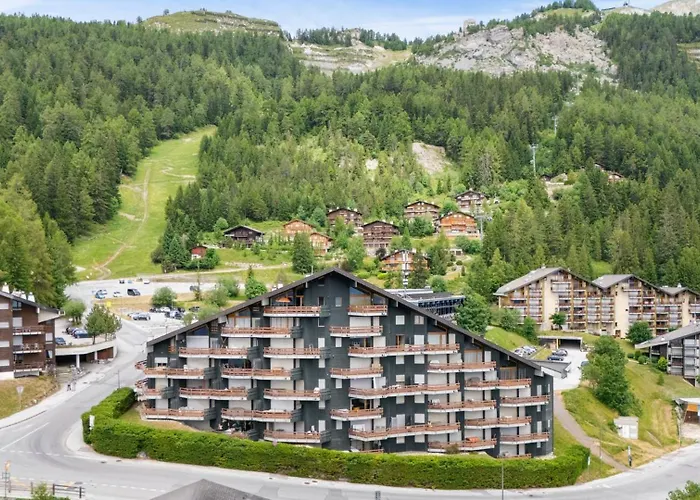 Cristal 702 Pres De La Telecabine A Avec Vue Sur Les Alpes